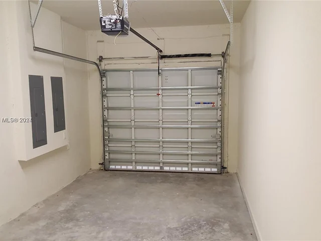 3472 SE 3rd St, Homestead FL 33033