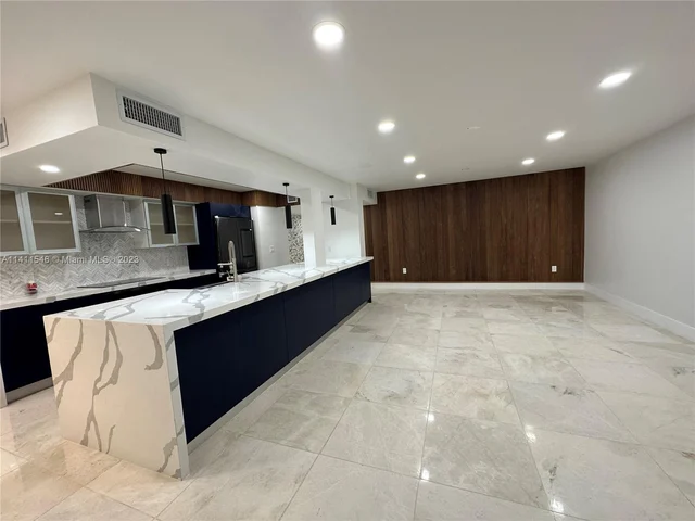 1410 Sheridan St # 7I, Hollywood FL 33020