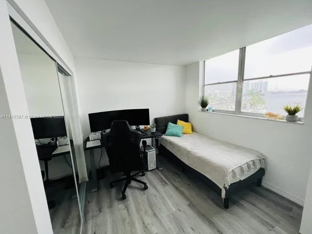 2821 N Miami Beach Blvd # 5J, North Miami Beach FL 33160