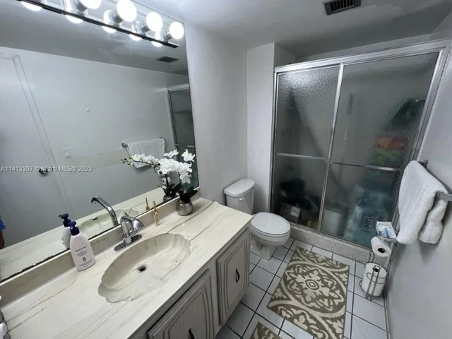 2821 N Miami Beach Blvd # 5J, North Miami Beach FL 33160