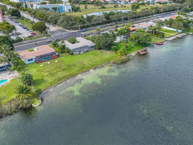 19015 NE 18th Ave, Miami FL 33179