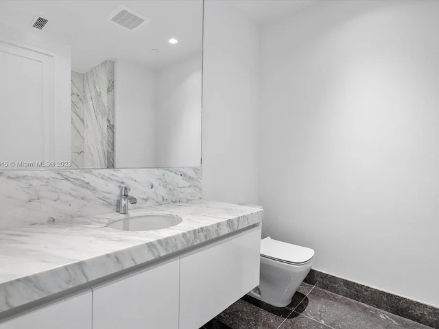 17901 Collins Avenue # 902, Sunny Isles Beach FL 33160