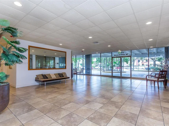 6900 Bay Dr # 6C, Miami Beach FL 33141