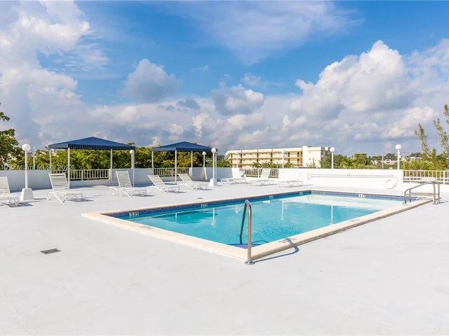 6900 Bay Dr # 6C, Miami Beach FL 33141