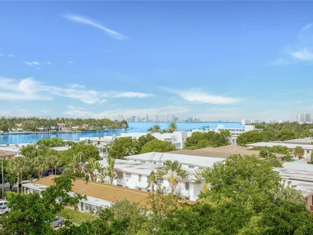 6900 Bay Dr # 6C, Miami Beach FL 33141