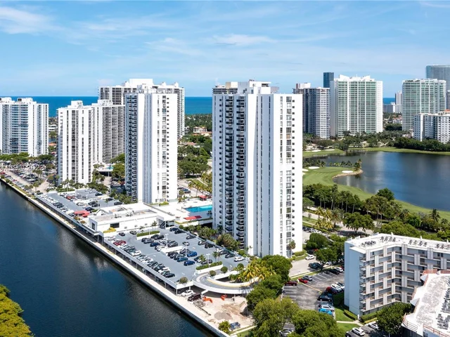 3625 N Country Club Dr # 2310, Aventura FL 33180