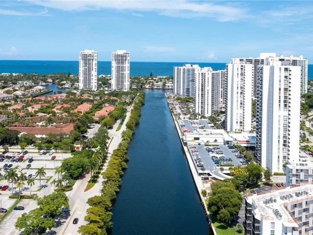 3625 N Country Club Dr # 2310, Aventura FL 33180