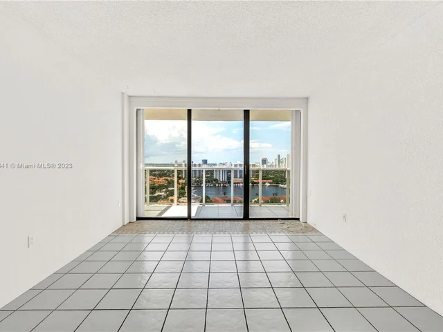 3625 N Country Club Dr # 2310, Aventura FL 33180