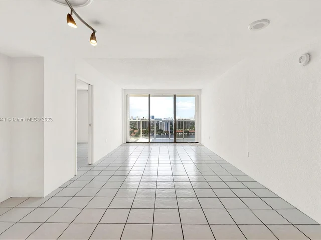 3625 N Country Club Dr # 2310, Aventura FL 33180