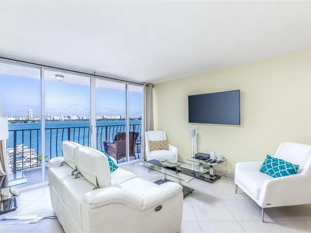 7601 E Treasure Dr # 1109, North Bay Village FL 33141