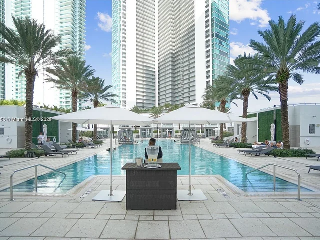 851 NE 1st Ave # 4007, Miami FL 33132