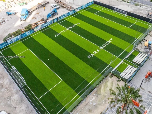 851 NE 1st Ave # 4007, Miami FL 33132