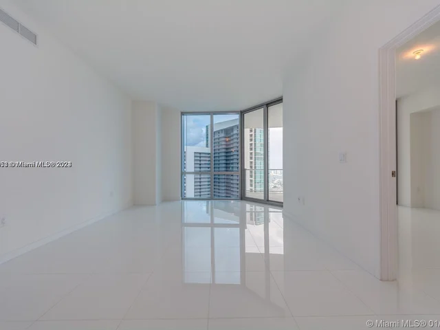 851 NE 1st Ave # 4007, Miami FL 33132