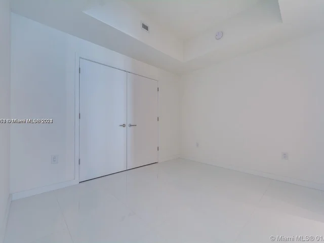 851 NE 1st Ave # 4007, Miami FL 33132