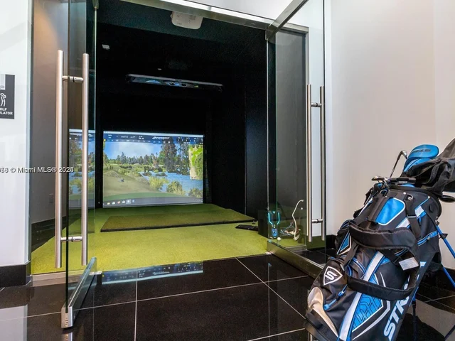 851 NE 1st Ave # 4007, Miami FL 33132