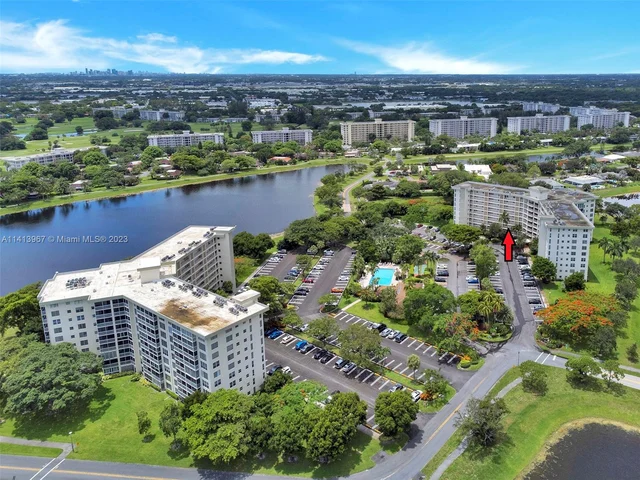 3010 N Course Dr # 310, Pompano Beach FL 33069