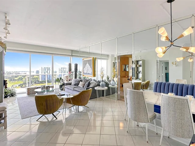 3731 N Country Club Dr, Aventura FL 33180