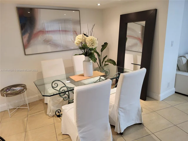 3401 N Country Club Dr # 108, Aventura FL 33180