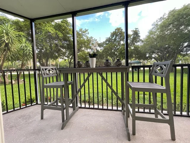 3401 N Country Club Dr # 108, Aventura FL 33180