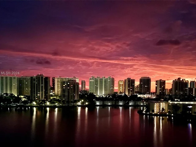 18081 Biscayne Blvd # 1102, Aventura FL 33160