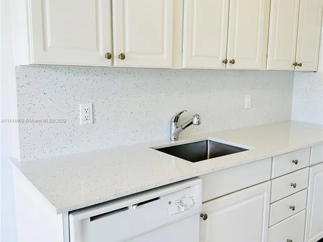 1047 Exeter # C, Boca Raton FL 33434