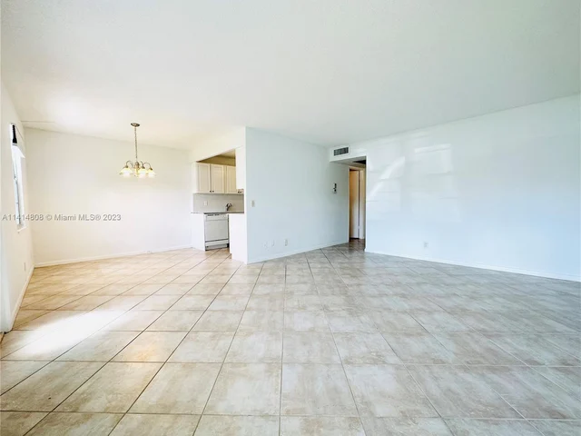 1047 Exeter # C, Boca Raton FL 33434