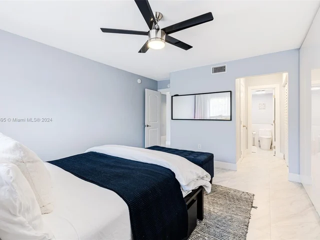 3860 NE 170th St # 307, North Miami Beach FL 33160