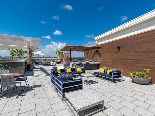 3250 NE 1st Ave # 715, Miami FL 33137