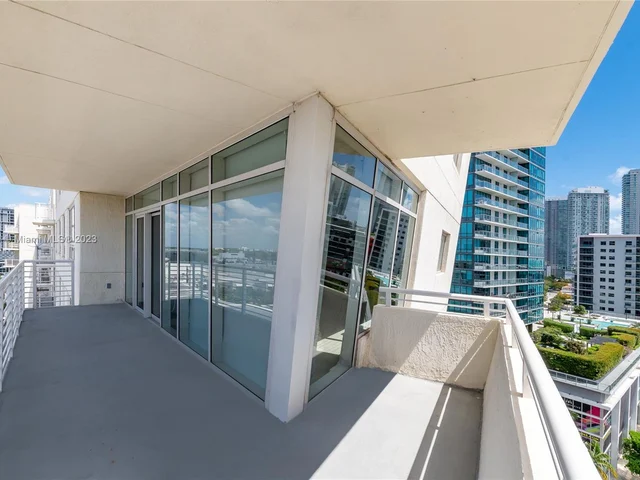 3250 NE 1st Ave # 715, Miami FL 33137
