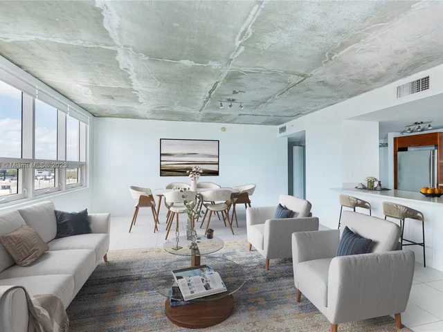 3250 NE 1st Ave # 715, Miami FL 33137