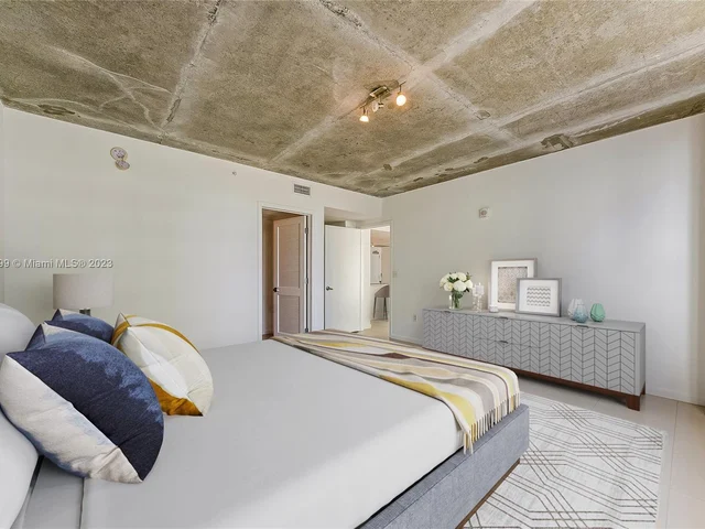 3250 NE 1st Ave # 715, Miami FL 33137