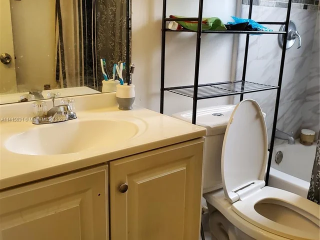 4503 Treehouse Ln # A, Tamarac FL 33319