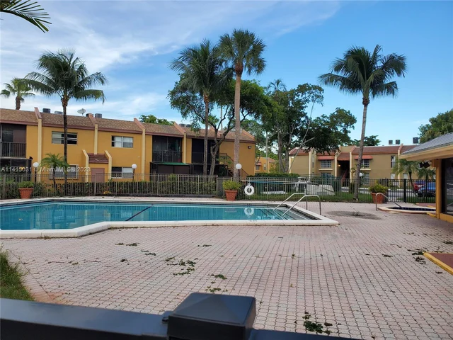 4503 Treehouse Ln # A, Tamarac FL 33319