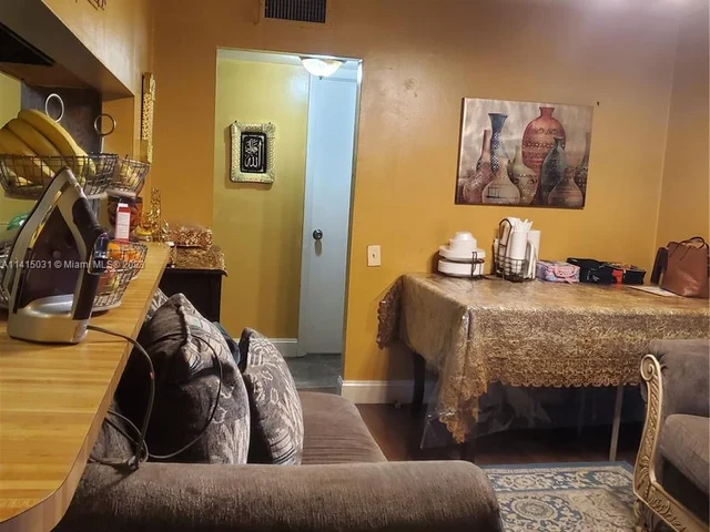 4503 Treehouse Ln # A, Tamarac FL 33319