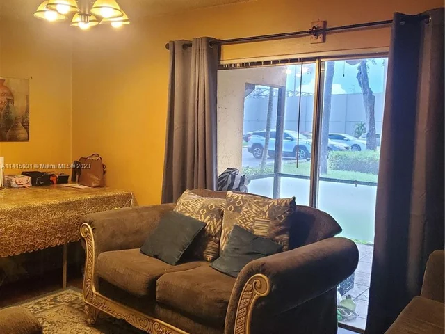 4503 Treehouse Ln # A, Tamarac FL 33319