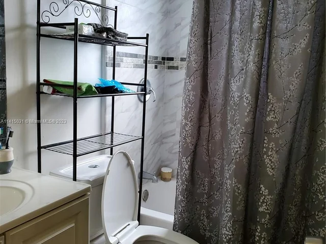 4503 Treehouse Ln # A, Tamarac FL 33319