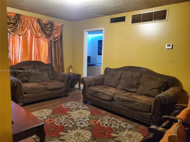 4503 Treehouse Ln # A, Tamarac FL 33319