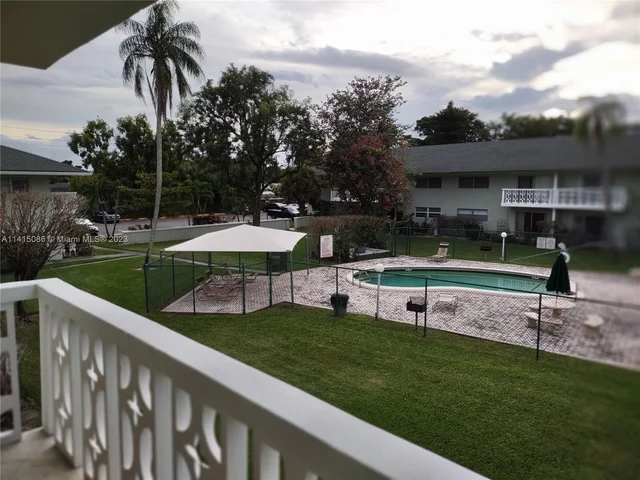 4200 NW 3rd Ct # 227, Plantation FL 33317