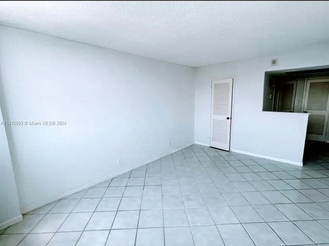 2030 S Ocean Dr # 2110, Hallandale Beach FL 33009