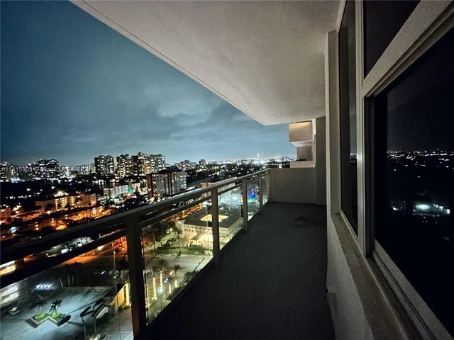 2030 S Ocean Dr # 2110, Hallandale Beach FL 33009