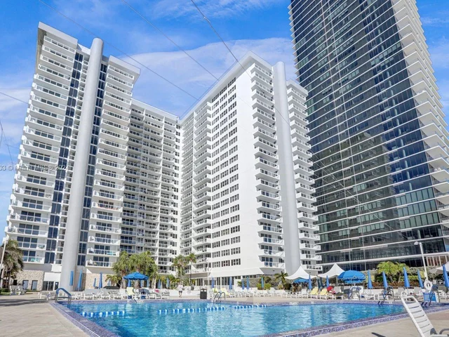 2030 S Ocean Dr # 2110, Hallandale Beach FL 33009