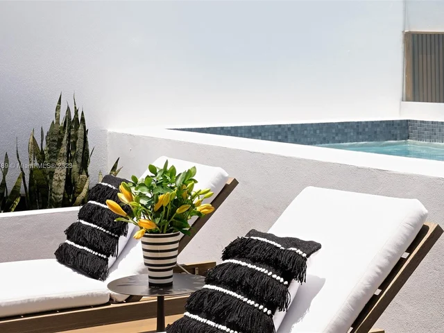 613 Almeria Ave # A, Coral Gables FL 33134