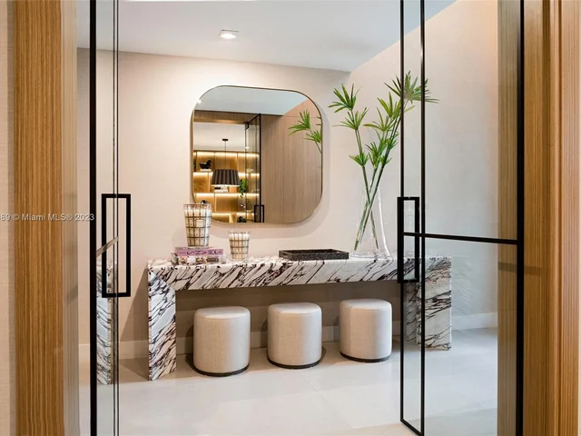 613 Almeria Ave # A, Coral Gables FL 33134