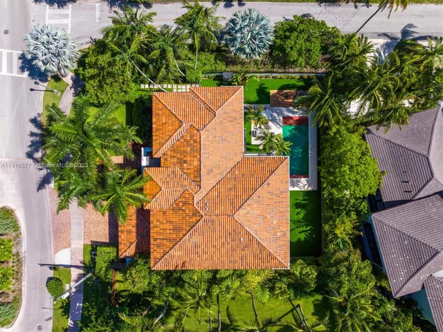 580 Harbor Drive, Key Biscayne FL 33149