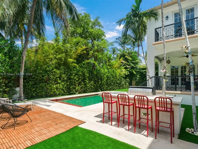 580 Harbor Drive, Key Biscayne FL 33149