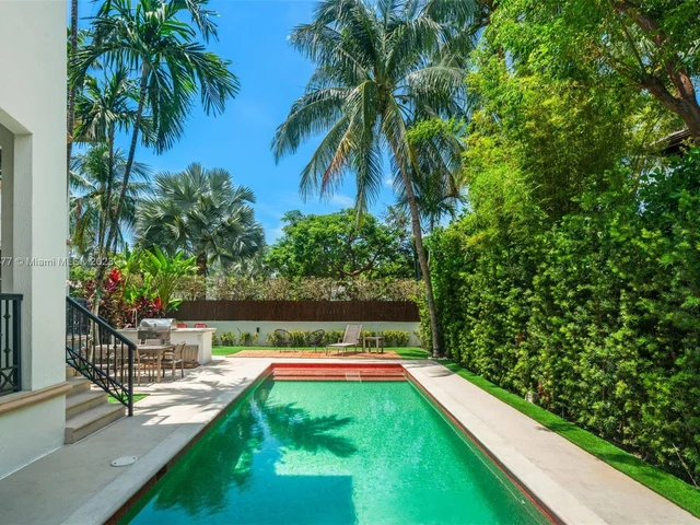 580 Harbor Drive, Key Biscayne FL 33149