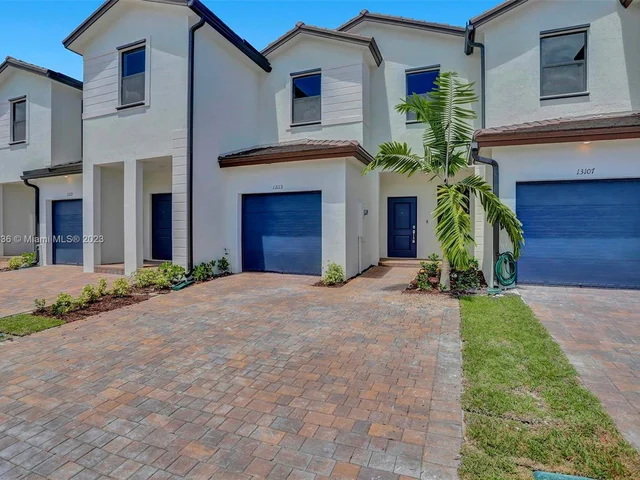 13113 SW 232nd Ln # 13113, Homestead FL 33032