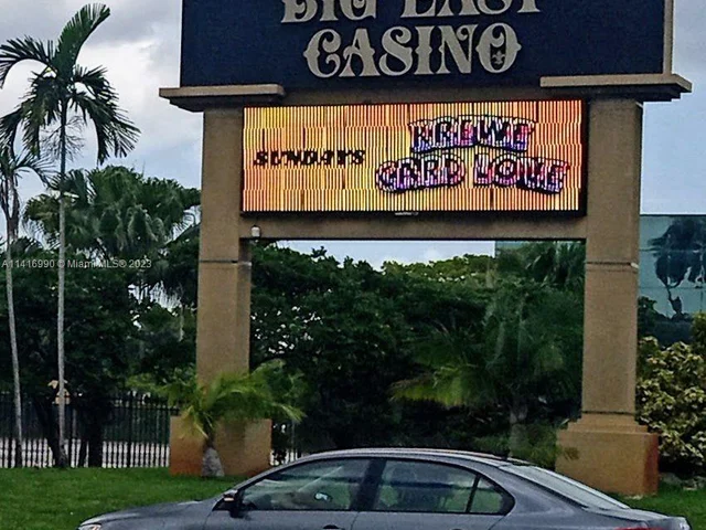 427 Golden Isles Dr # 5H, Hallandale Beach FL 33009