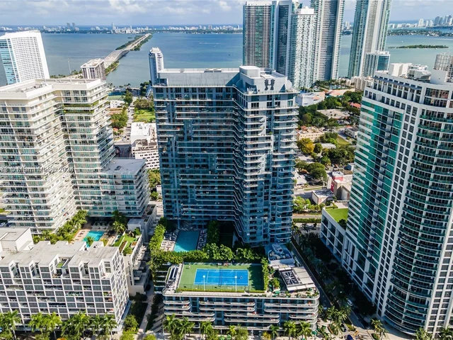 121 NE 34th St # 915, Miami FL 33137