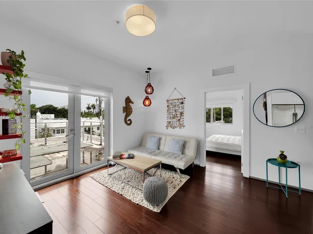 1600 Euclid Avenue # 211, Miami Beach FL 33139